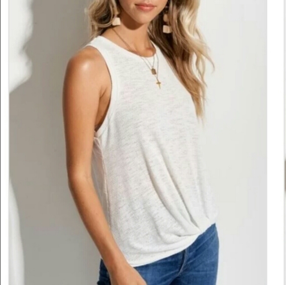 La Miel Knit Sleeveless Crew Neck Twist Hem Top - Picture 3 of 3